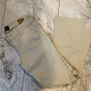 American Eagle Outfitters Women's Khaki Straight Leg Jeans